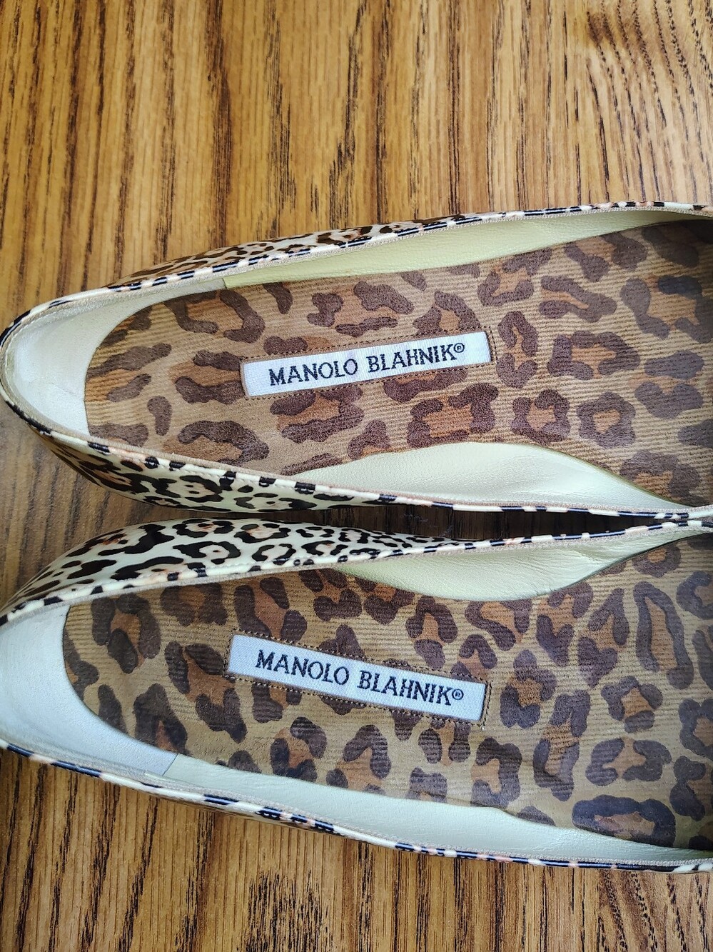 Manolo Blahnik Leather Pointed-Toe Leopard Print Women's Flats Beige Black 36½. - Picture 3 of 15